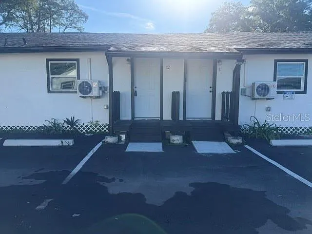 Studio, 1.0 bath, 190 sqft, $1,169 — Photo 1