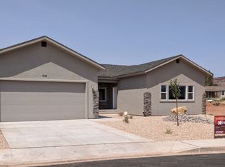 1532 S West Creekside Dr, Kanab, UT 84741