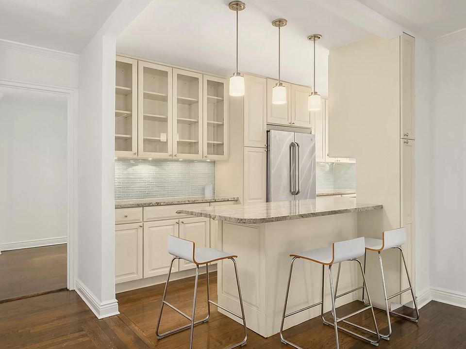 1st image of 316 W 84th St APT 1G