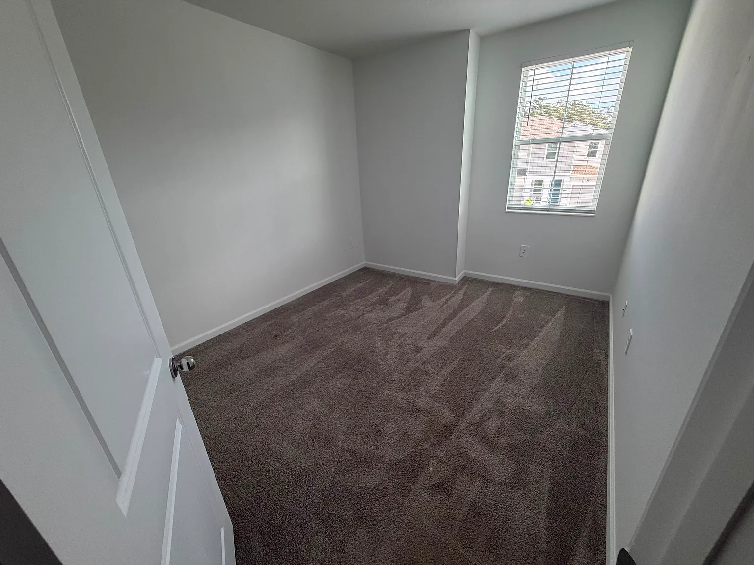3 bed, 2.5 bath, 1793 sqft, $2,250 — Photo 3