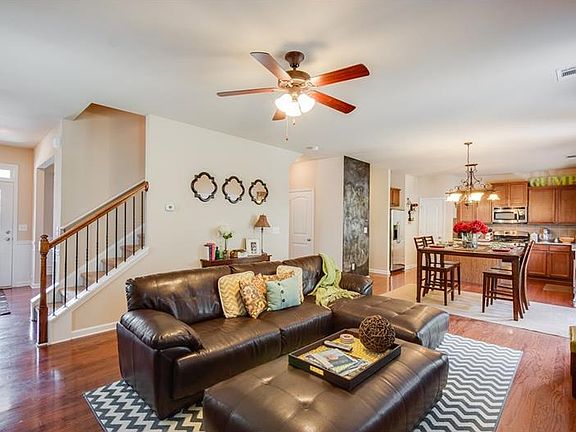 5th image of 7636 Triton Ct