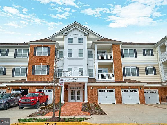 3rd image of 15201 Royal Crest Dr APT 306