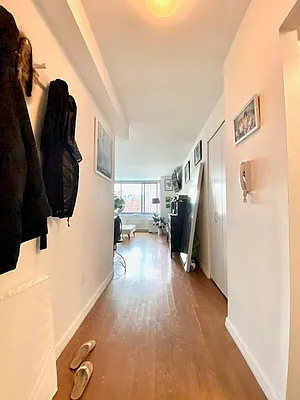 Rented by Nest Seekers International | media 5