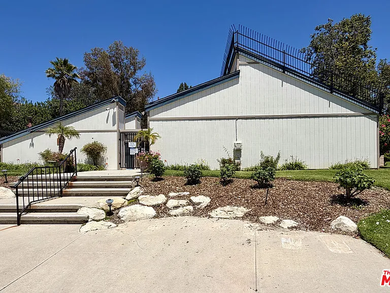 1676 Orinda Ct — Photo 18