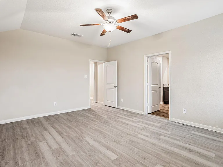 117 Cherry Tree Ln — Photo 16