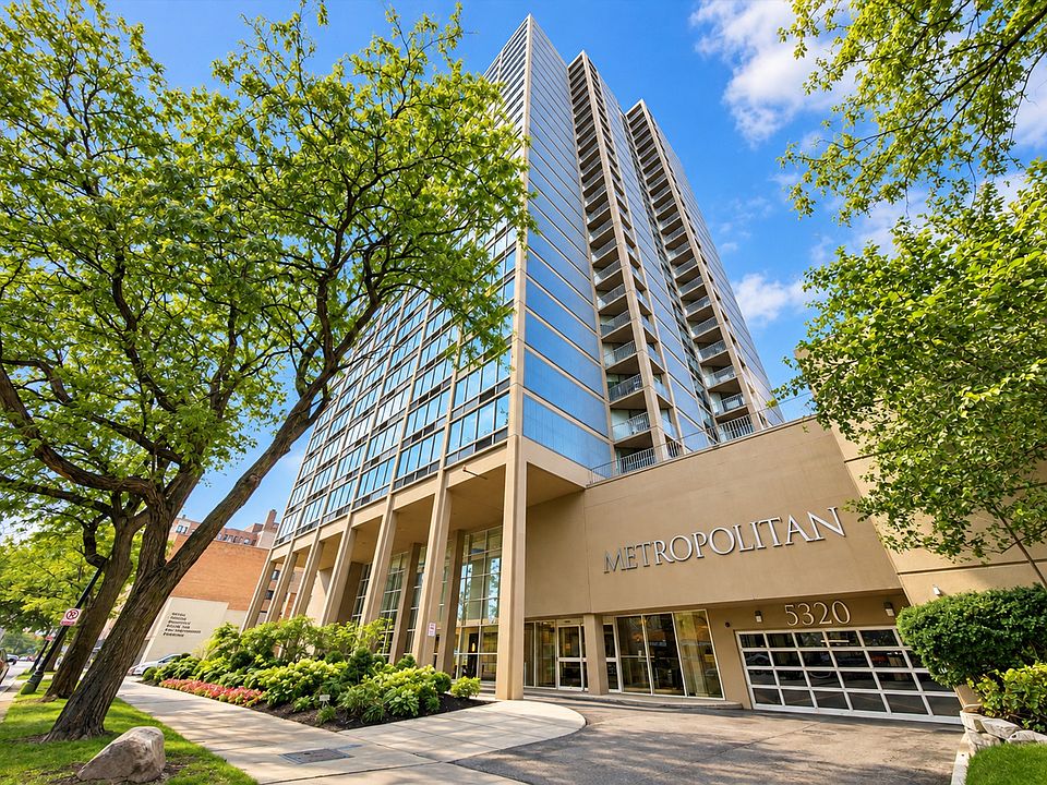 1st image of 5320 N Sheridan Rd APT 1607