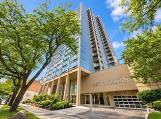 5320 N Sheridan Rd APT 1607, Chicago, IL 60640