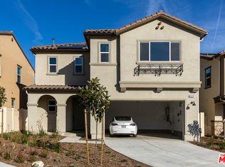 23725 Orange Blossom Dr, Newhall, CA 91321