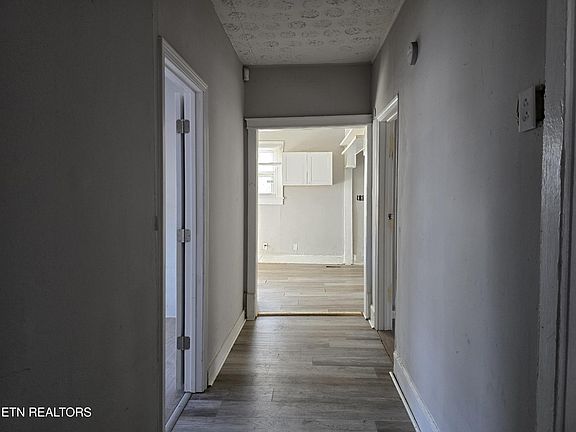 5th image of 1216 Irwin Ave