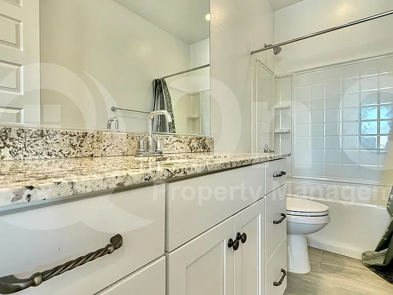 5933 S 25th Ln — Photo 20