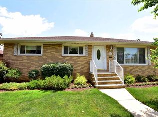 4825 Bentwood Dr, Brooklyn, OH