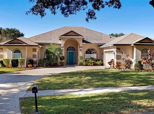 9925 Spring Lake Dr, Clermont, FL 34711