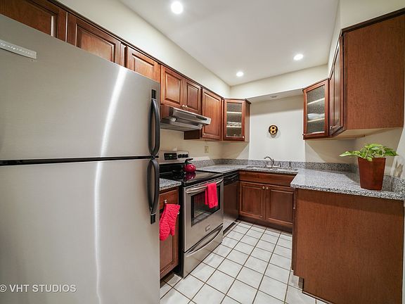 4th image of 4039 Saratoga Ave APT C105