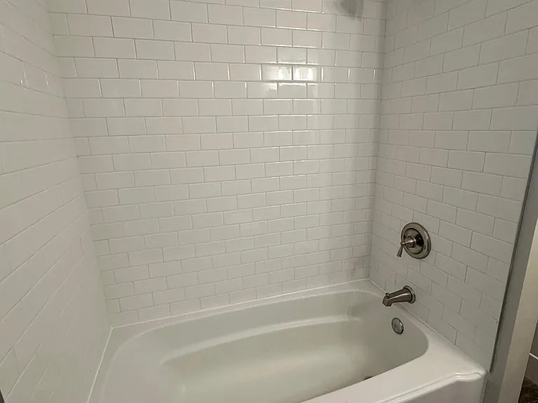 15522 Clifton Blvd — Photo 26