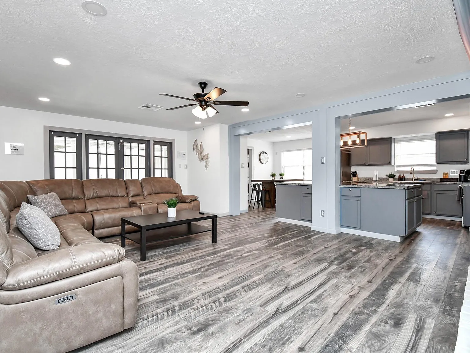 7 bed, 3.0 bath, 2589 sqft, $6,000 — Photo 1