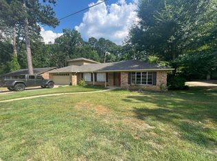 1106 Apache Ct, Longview, TX 75605