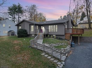 55 Wells Ave, Hampton, NJ 08827