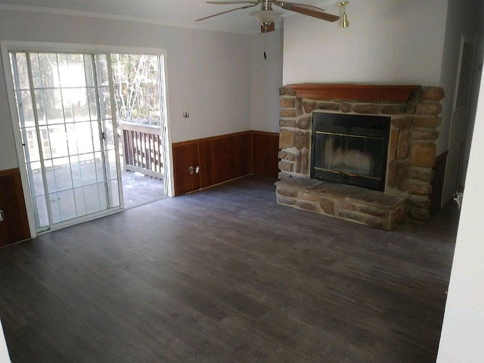 2nd image of 9398 Buckwood Ct NE