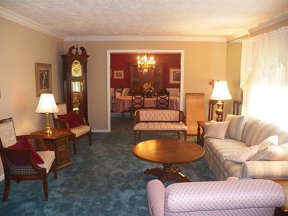 3rd image of 5454 Palisades Dr