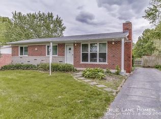 1550 Reale Ave, Saint Louis, MO 63138