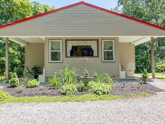 2nd image of 310 Golley Rd