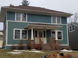 2723 E 1st St, Duluth, MN 55812