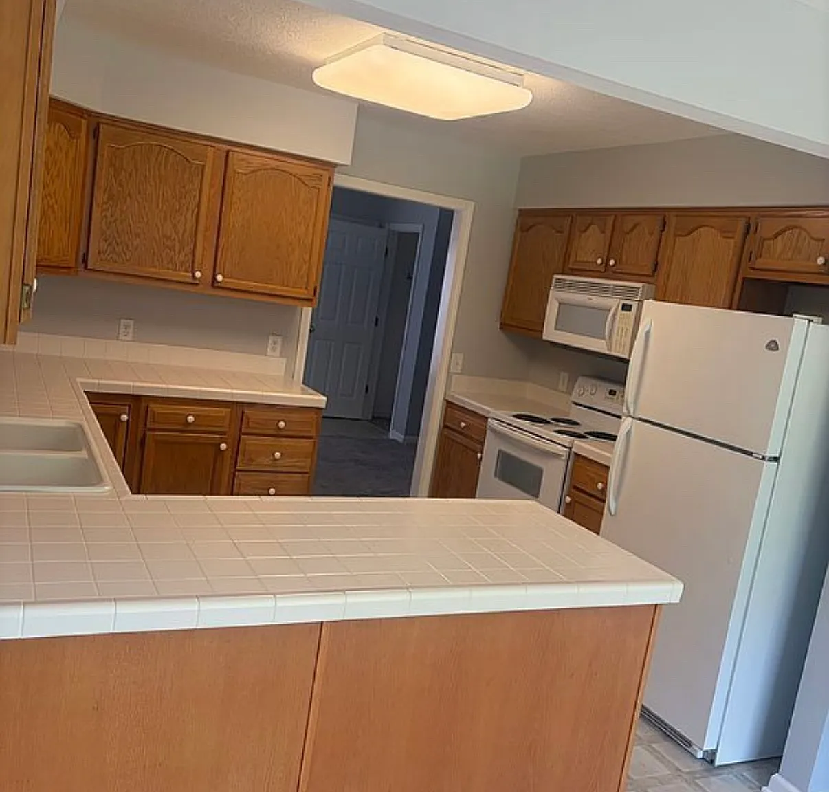 2 bed, 1.5 bath, 1024 sqft, $1,348 — Photo 4