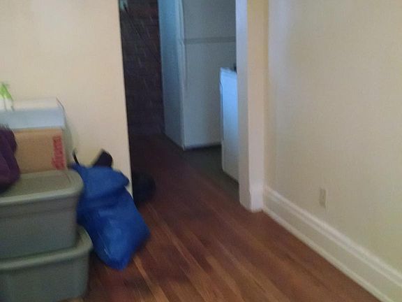 5th image of 402 N Cleveland St APT 3