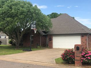 306 Craig Dr, Searcy, AR 72143