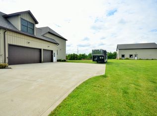 3954 Dawley Rd, Ravenna, OH 44266