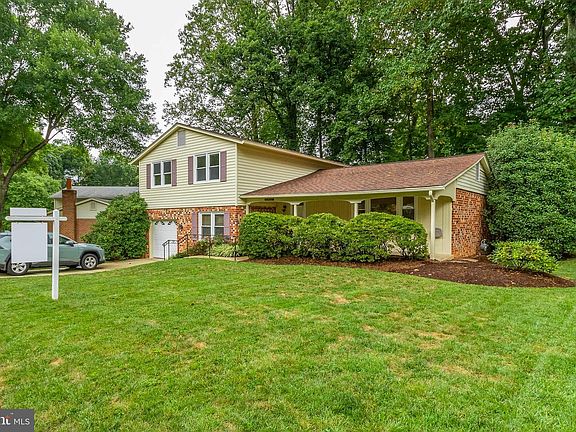 4th image of 10432 Collingham Dr