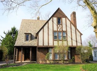 3300 Chadbourne Rd, Shaker Heights, OH 44120