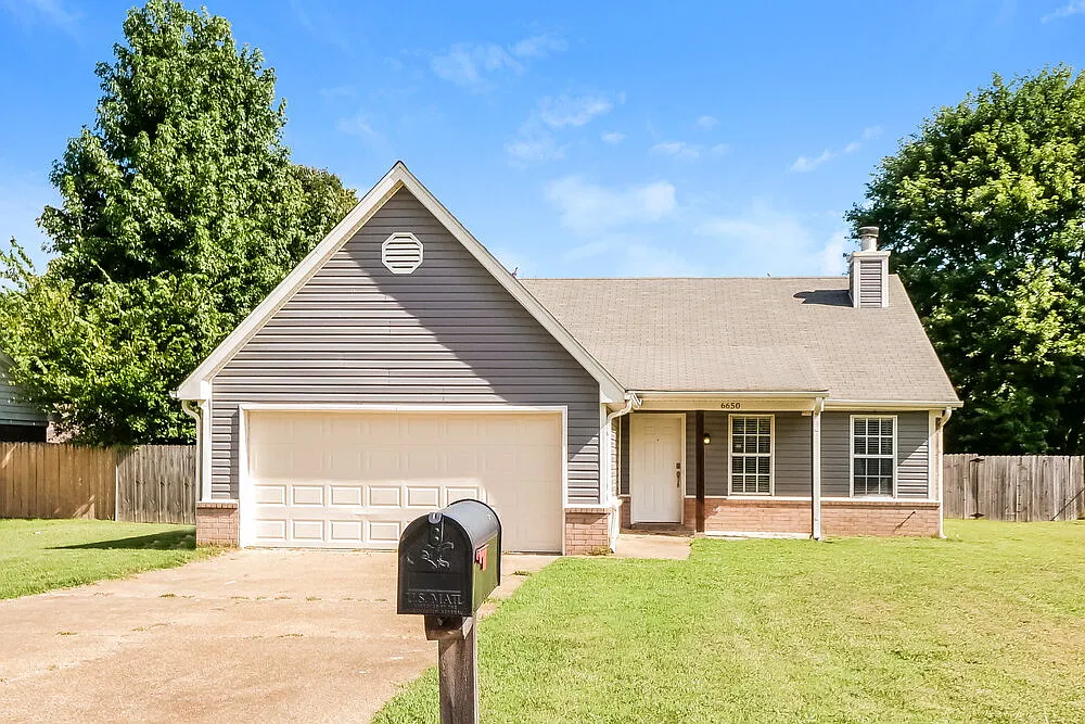 3 bed, 2.0 bath, 1538 sqft, $2,140 — Photo 1
