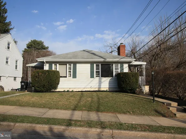 115 Crestmont Ave, State College, PA 16801