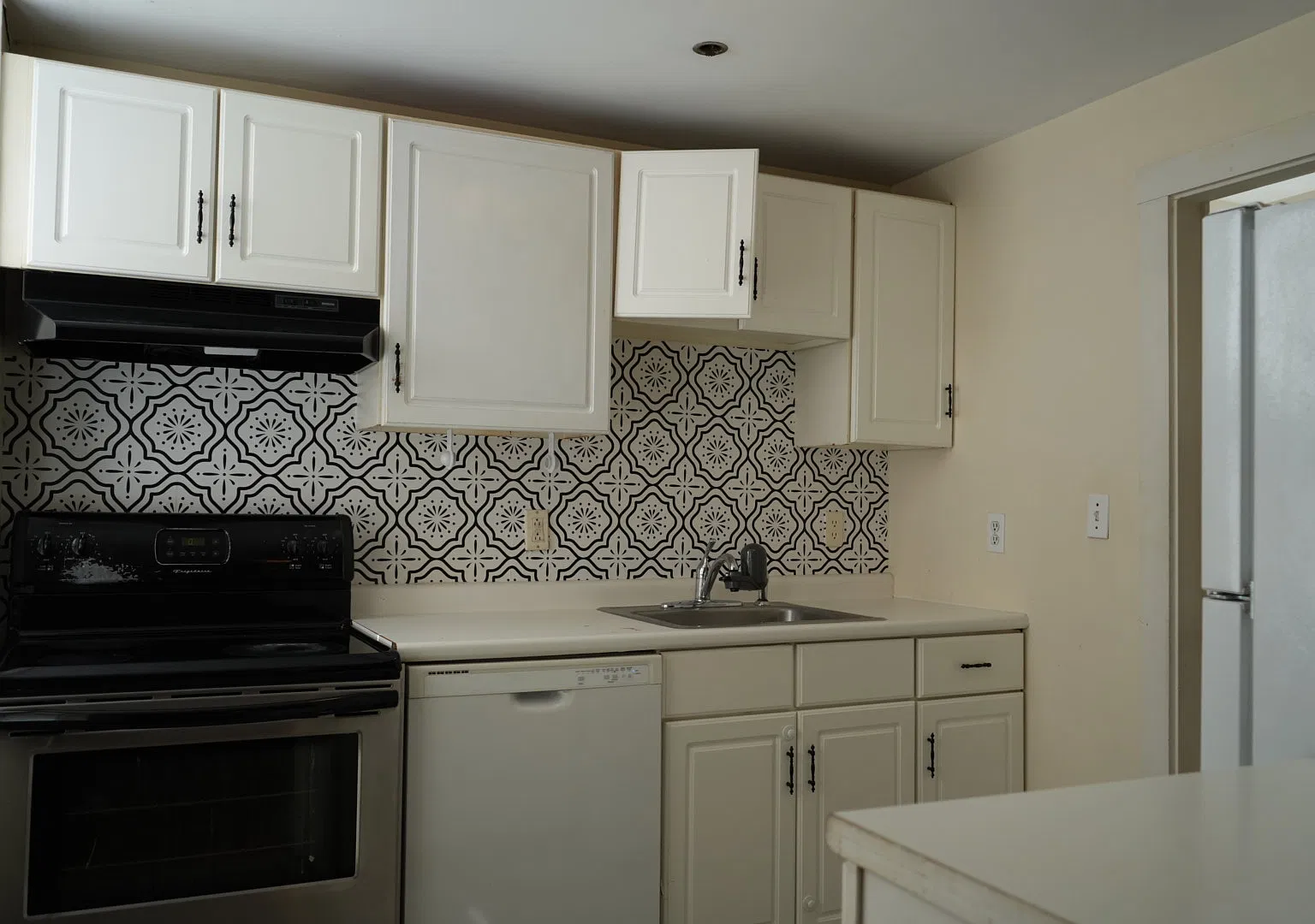 466 Commonwealth Ave — Photo 3