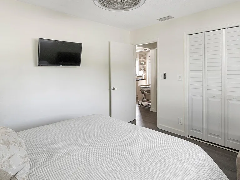 3350 NE 17th Ave #B — Photo 9