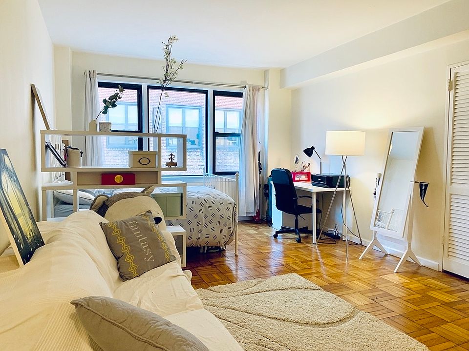 1st image of 240 E 46th St APT 10B