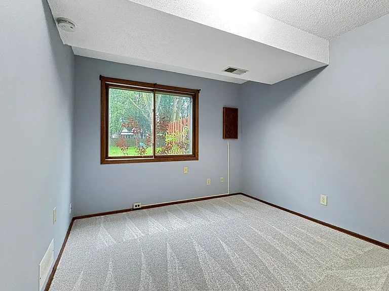 7680 Silver Lake Rd #7680 — Photo 17