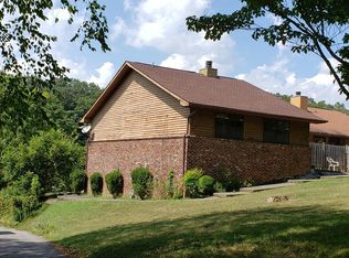 133 Golfcrest Ln, Oak Ridge, TN 37830