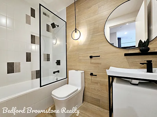 Rented by Bedford Brownstone Realty | media 5