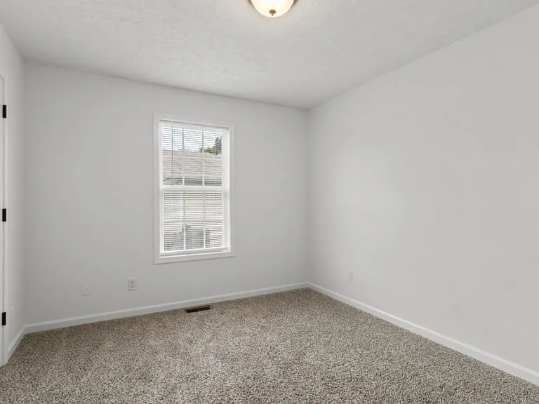 2424 Calico Ct — Photo 25