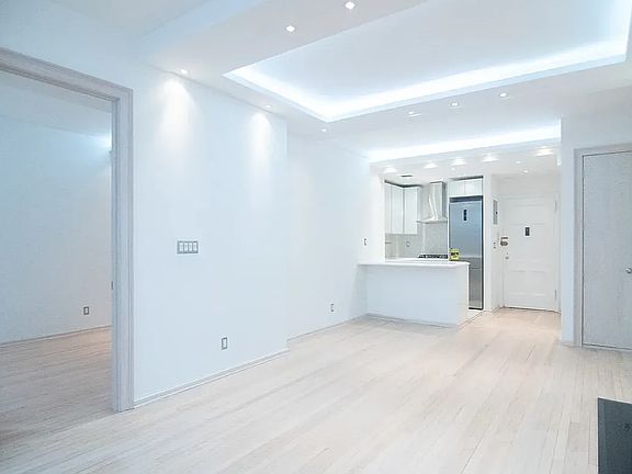 5th image of 145 W 58th St #11M