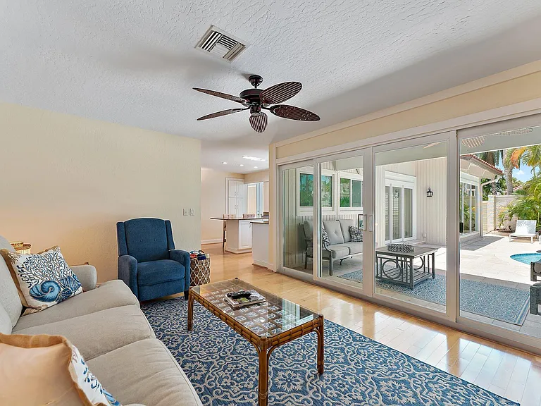 107 Mako Ln — Photo 30