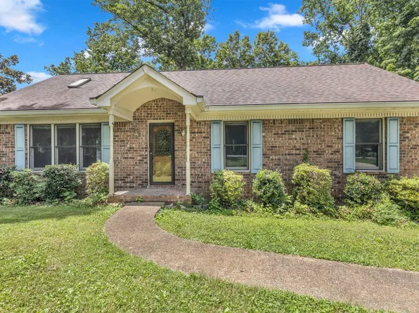 1106 Dogwood Ln, White House, TN 37188