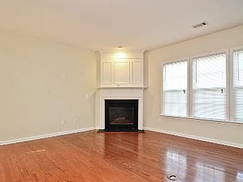 2nd image of 3223 Saville St SW
