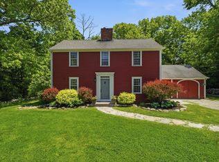 46 Willard Rd, Sturbridge, MA 01566
