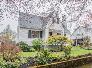 6406 N Burrage Ave, Portland, OR 97217