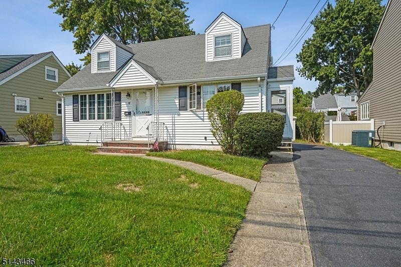 1st image of 19 Meadow Dr