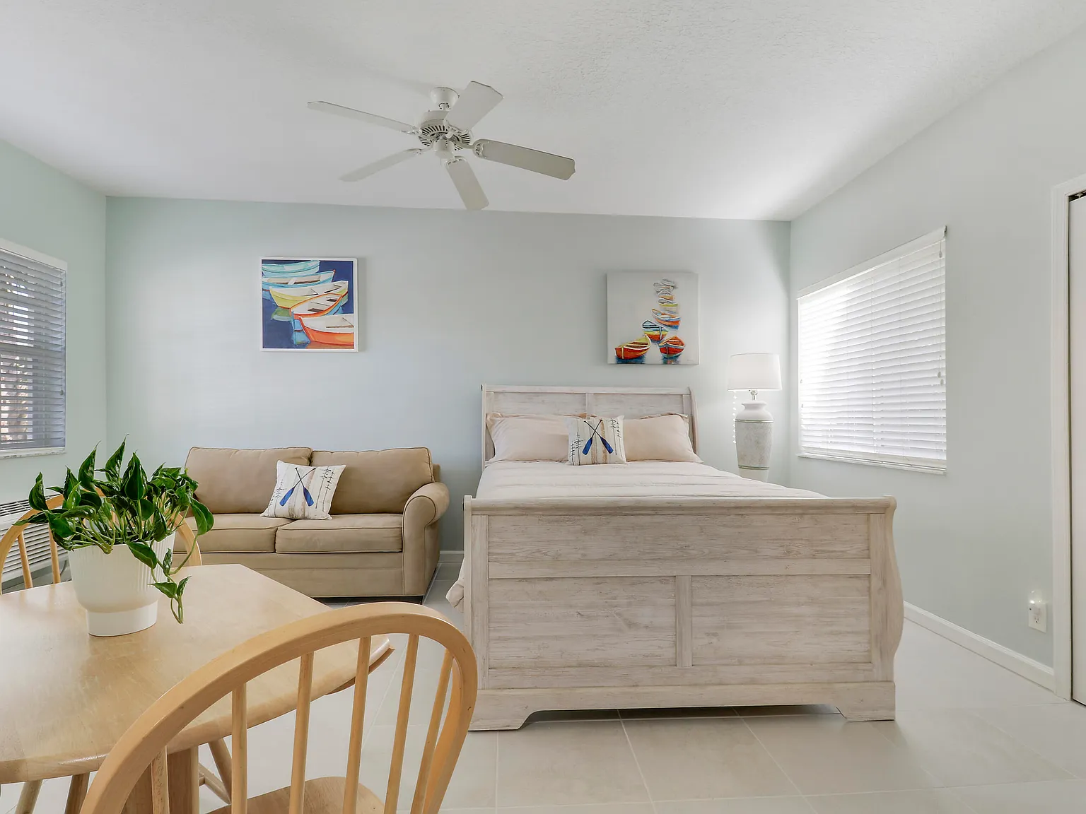 1 bed, 1.0 bath, 400 sqft, $1,300 — Photo 1