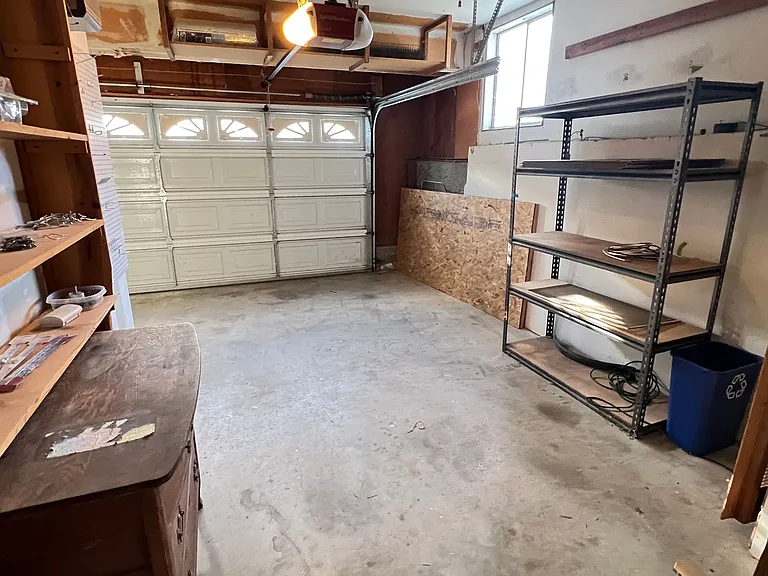 233 Calvin Pl — Photo 34